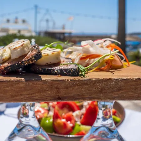 Modern & Comfortable Santorini 3 Bedrooms Aqua Private Pool Villa