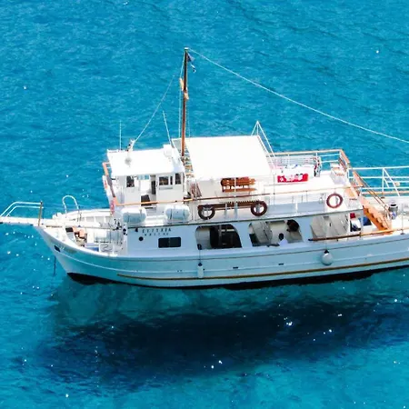 Modern & Comfortable Santorini 3 Bedrooms Aqua Private Pool Karterádos