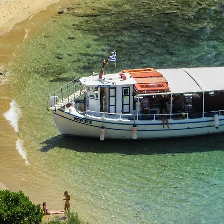 Aqua: Modern Santorini Retreat With Private Pool *