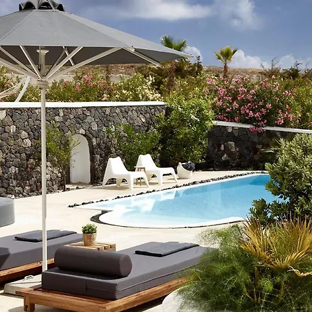 Vila Modern & Comfortable Santorini 3 Bedrooms Aqua Private Pool