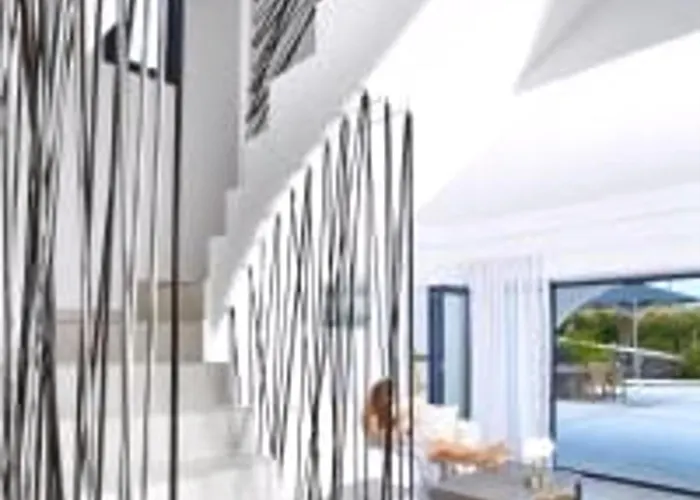 Modern & Comfortable Santorini 3 Bedrooms Aqua Private Pool *