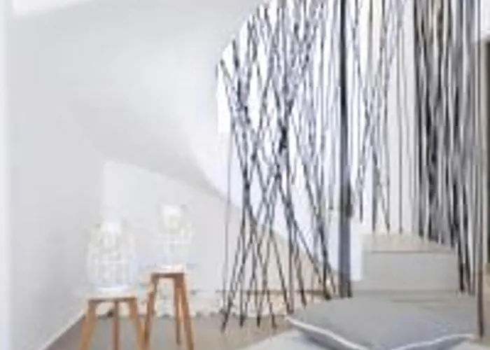 Modern & Comfortable Santorini 3 Bedrooms Aqua Private Pool Vila