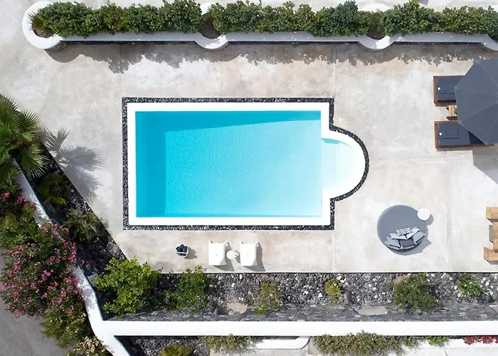 Modern & Comfortable Santorini 3 Bedrooms Aqua Private Pool